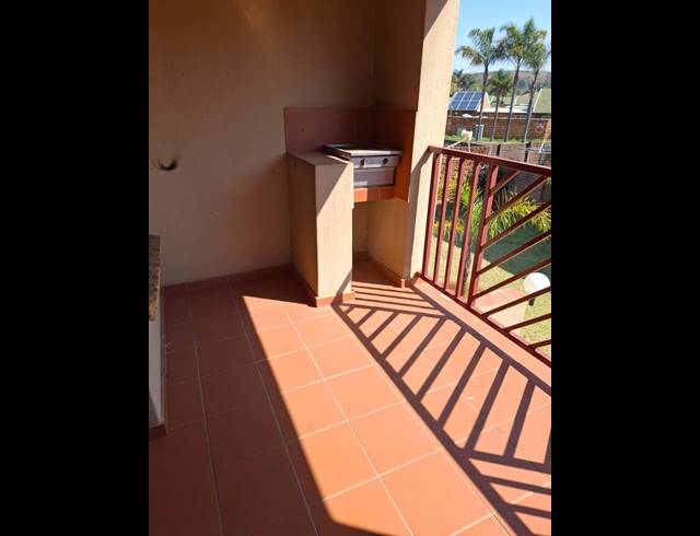 2 BEDROOM PROPERTY TO RENT IN MORELETAPARK